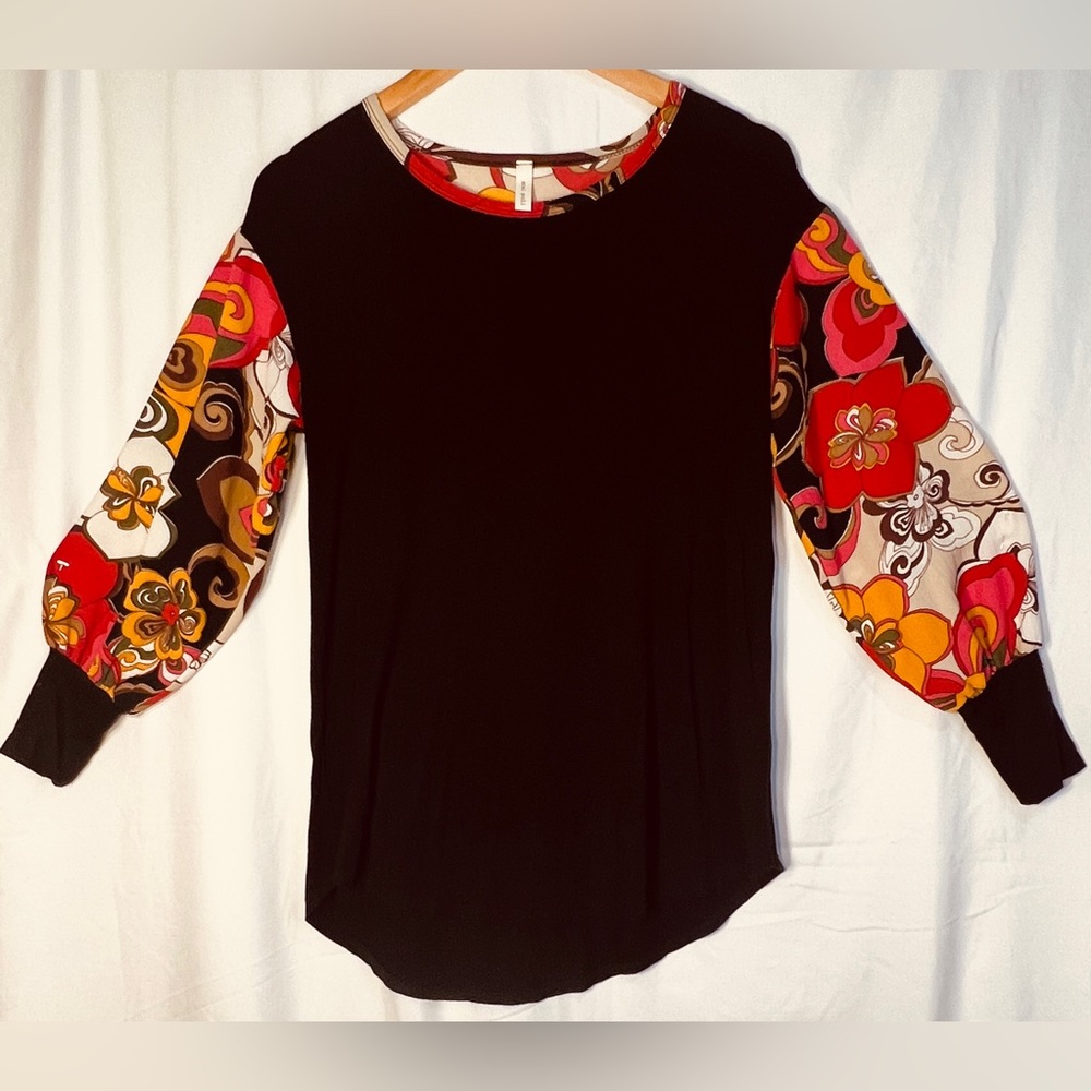 Mai Solis Black Shirt with Floral Print Contrast Long Sleeve Top Size S.